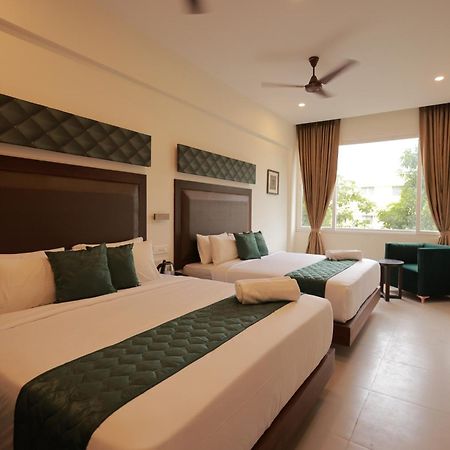 Hotel Aavudai Grand Aralvaimozhi المظهر الخارجي الصورة