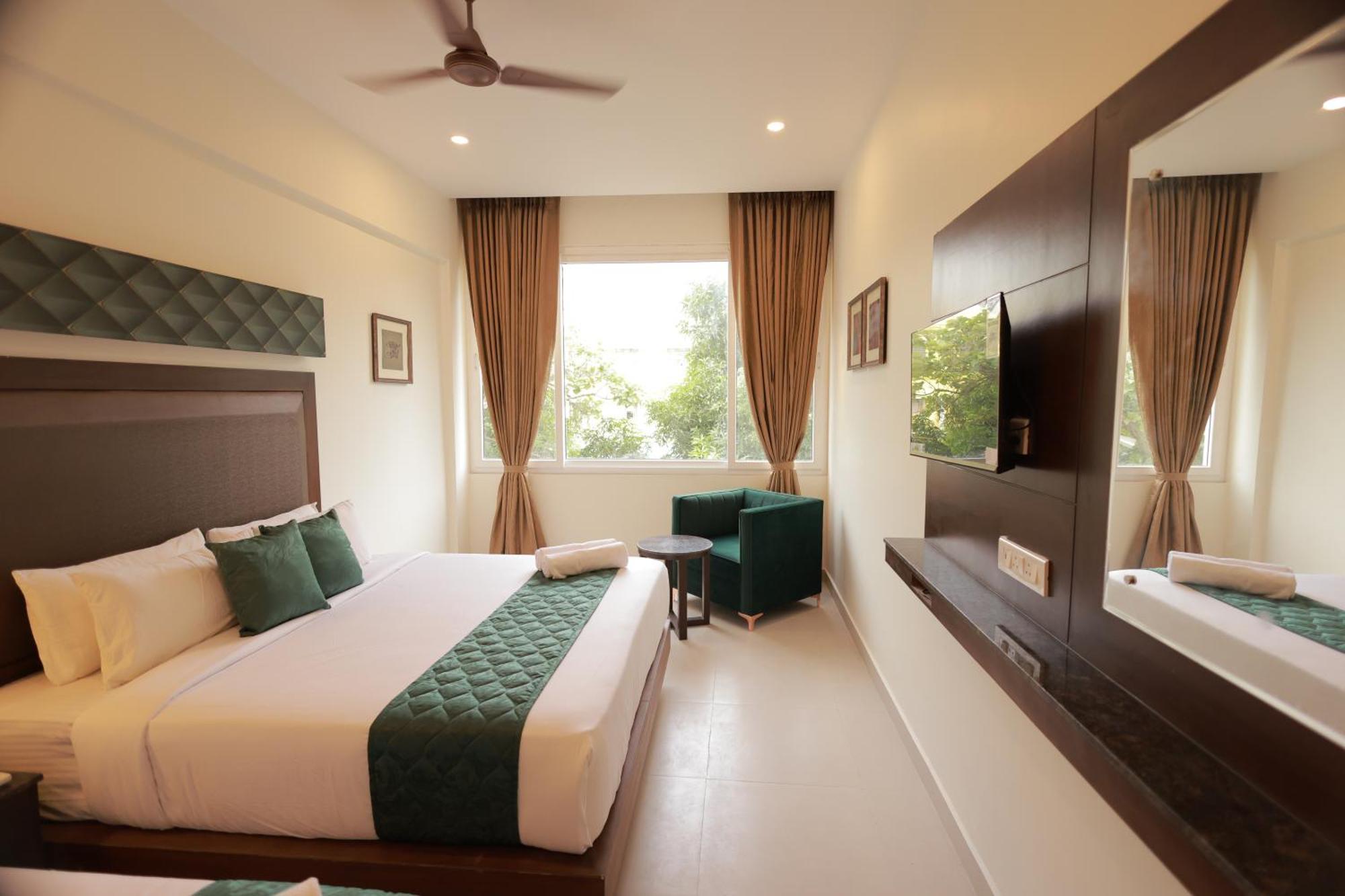 Hotel Aavudai Grand Aralvaimozhi المظهر الخارجي الصورة
